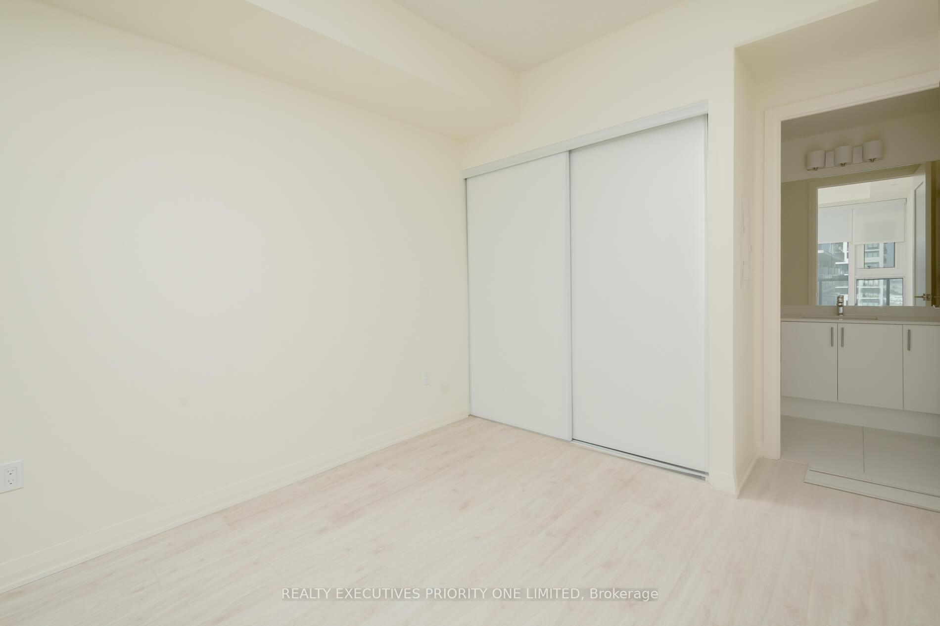 Photo 16 of Unit 2018, 8960 Jane Street, Vaughan, Concord — HOMEH