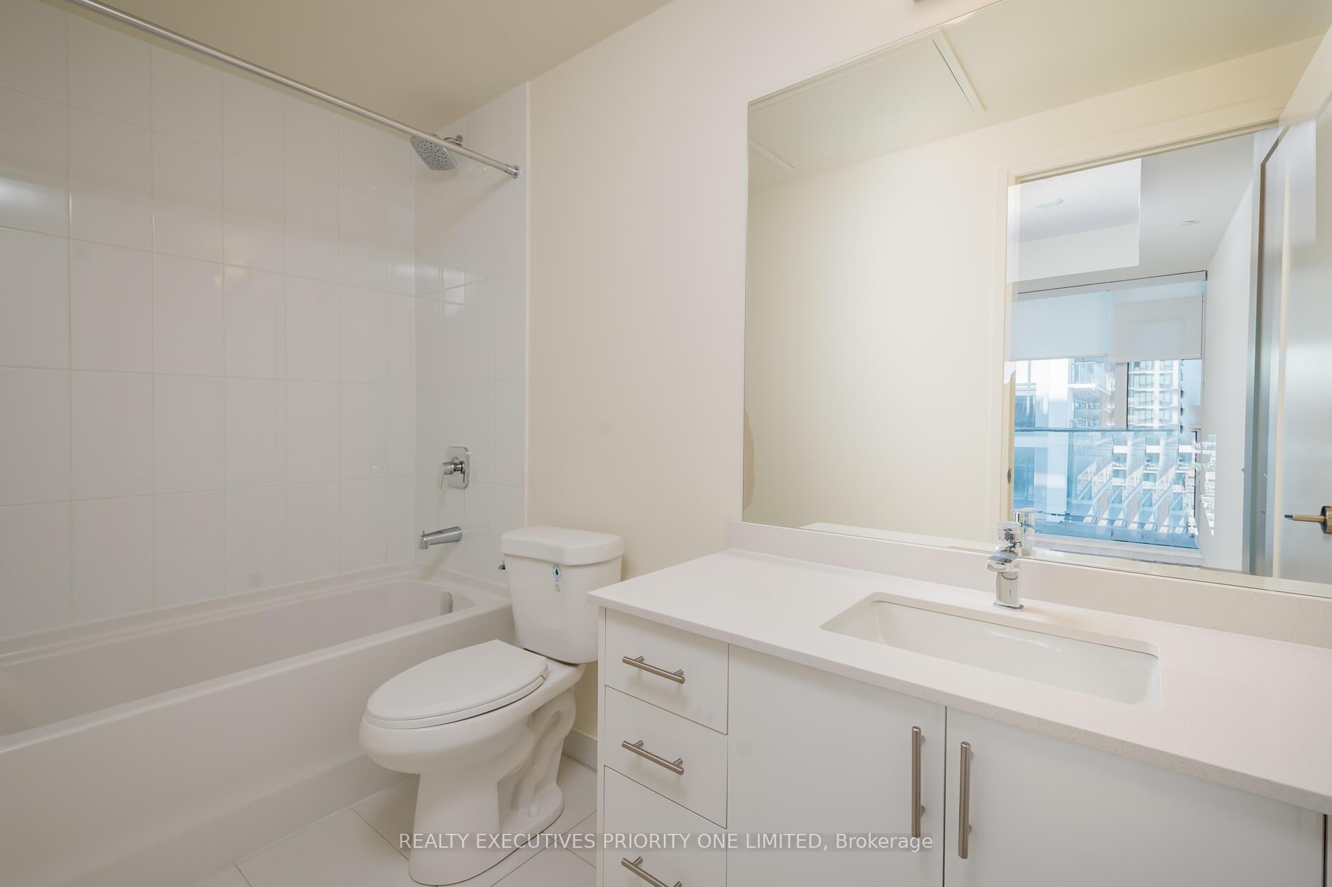 Photo 18 of Unit 2018, 8960 Jane Street, Vaughan, Concord — HOMEH