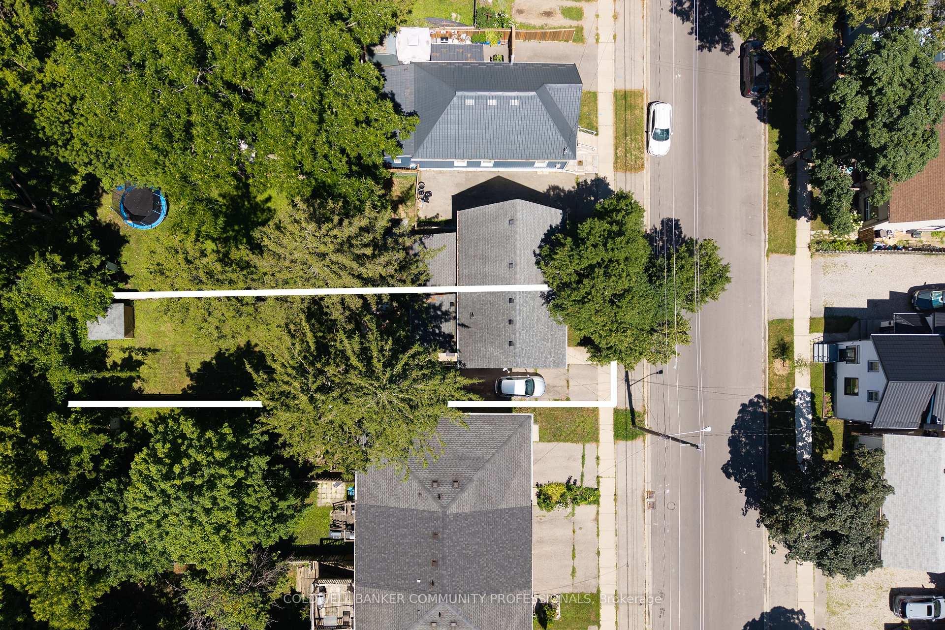 Photo 2 of 43 Walnut Street, Brant, Brantford Twp — HOMEH