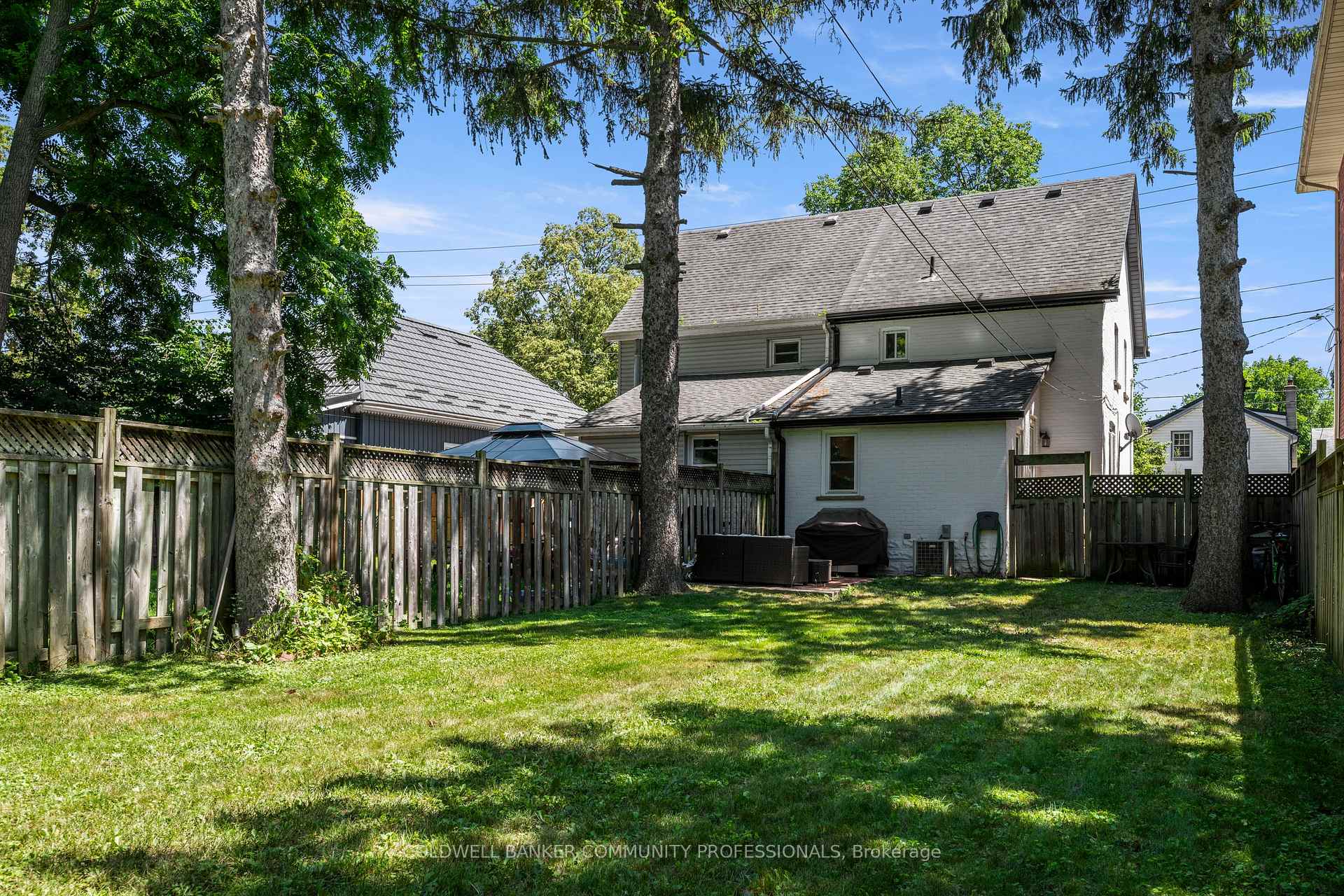 Photo 15 of 43 Walnut Street, Brant, Brantford Twp — HOMEH