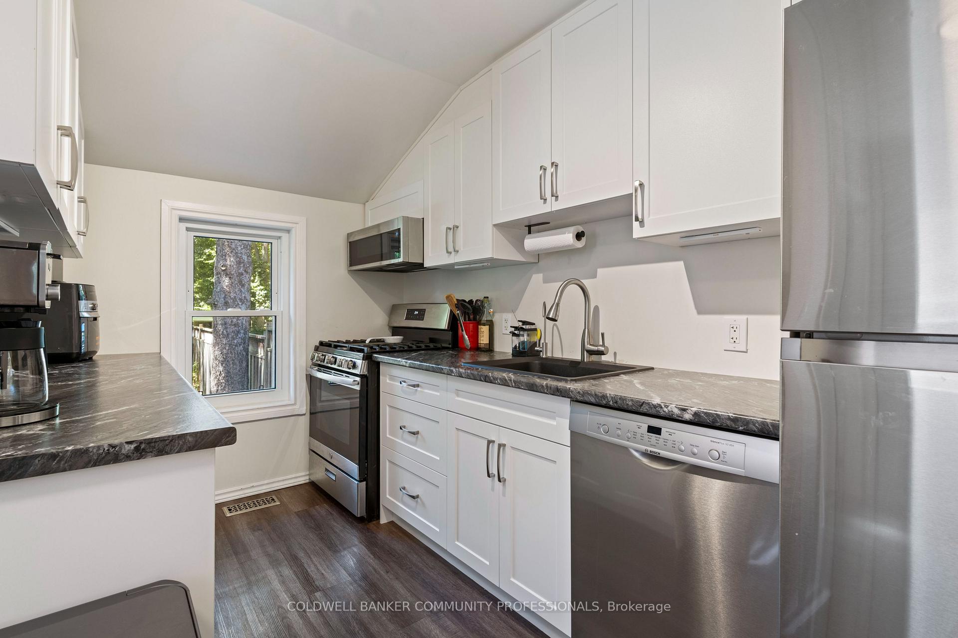 Photo 19 of 43 Walnut Street, Brant, Brantford Twp — HOMEH