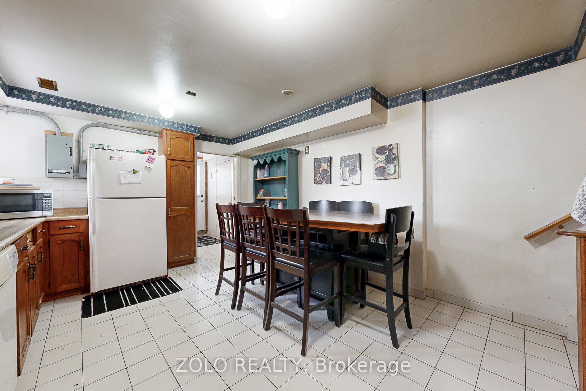 Photo 10 of 90 Ivybridge Drive, Brampton, Madoc — HOMEH