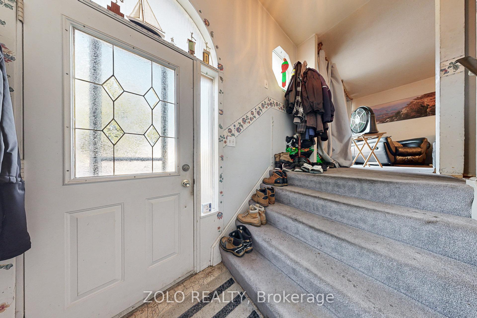 Photo 15 of 90 Ivybridge Drive, Brampton, Madoc — HOMEH