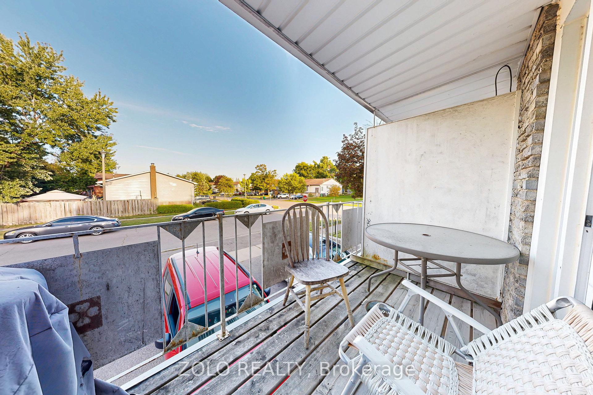 Photo 24 of 90 Ivybridge Drive, Brampton, Madoc — HOMEH