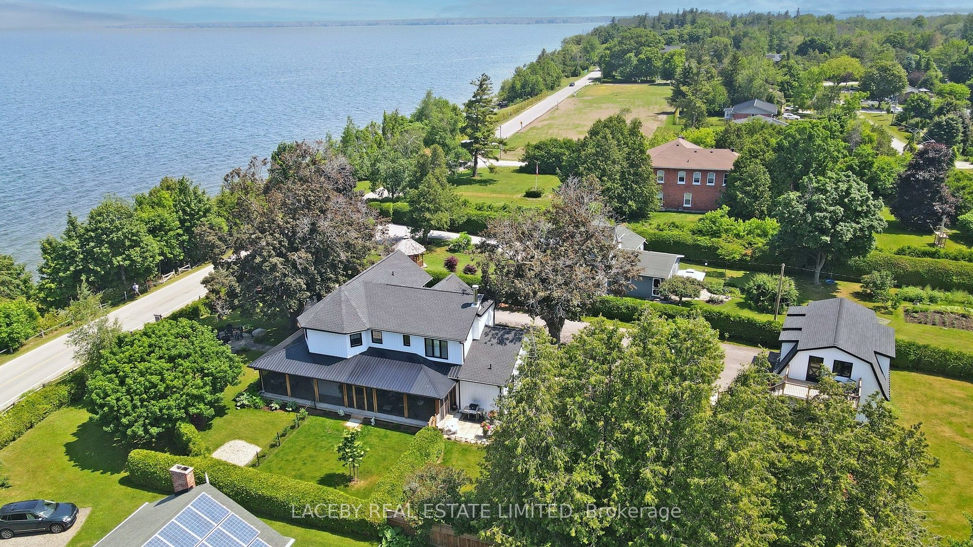 Photo 8 of 343 Hedge Road, Georgina, Sutton & Jackson's Point — HOMEH