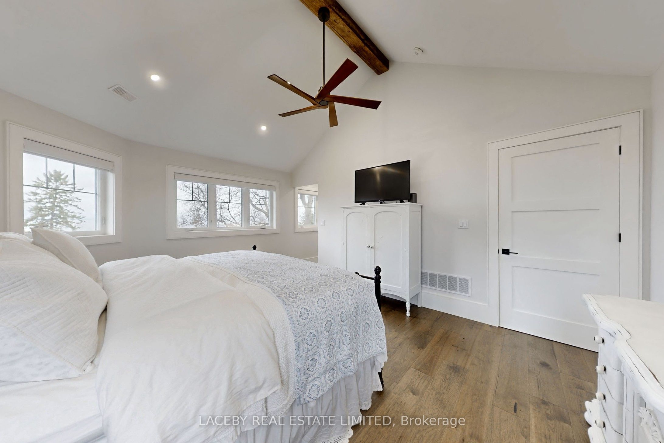 Photo 40 of 343 Hedge Road, Georgina, Sutton & Jackson's Point — HOMEH