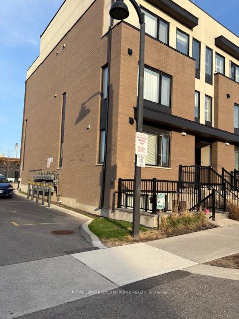 Front of Unit 2, 163 William Duncan Road