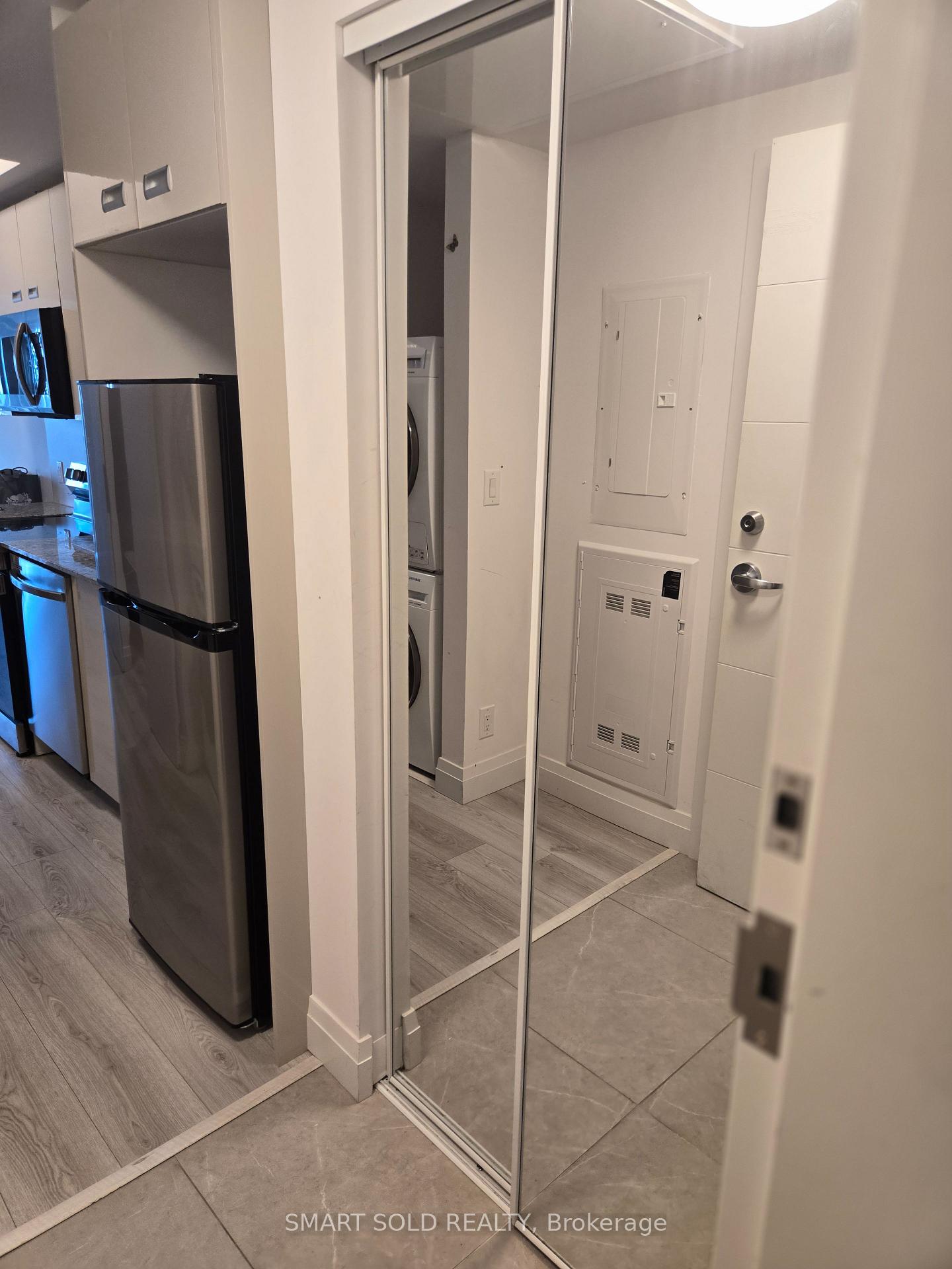 Photo 5 of Unit 706, 652 Princess Street, Kingston, Central City East — HOMEH