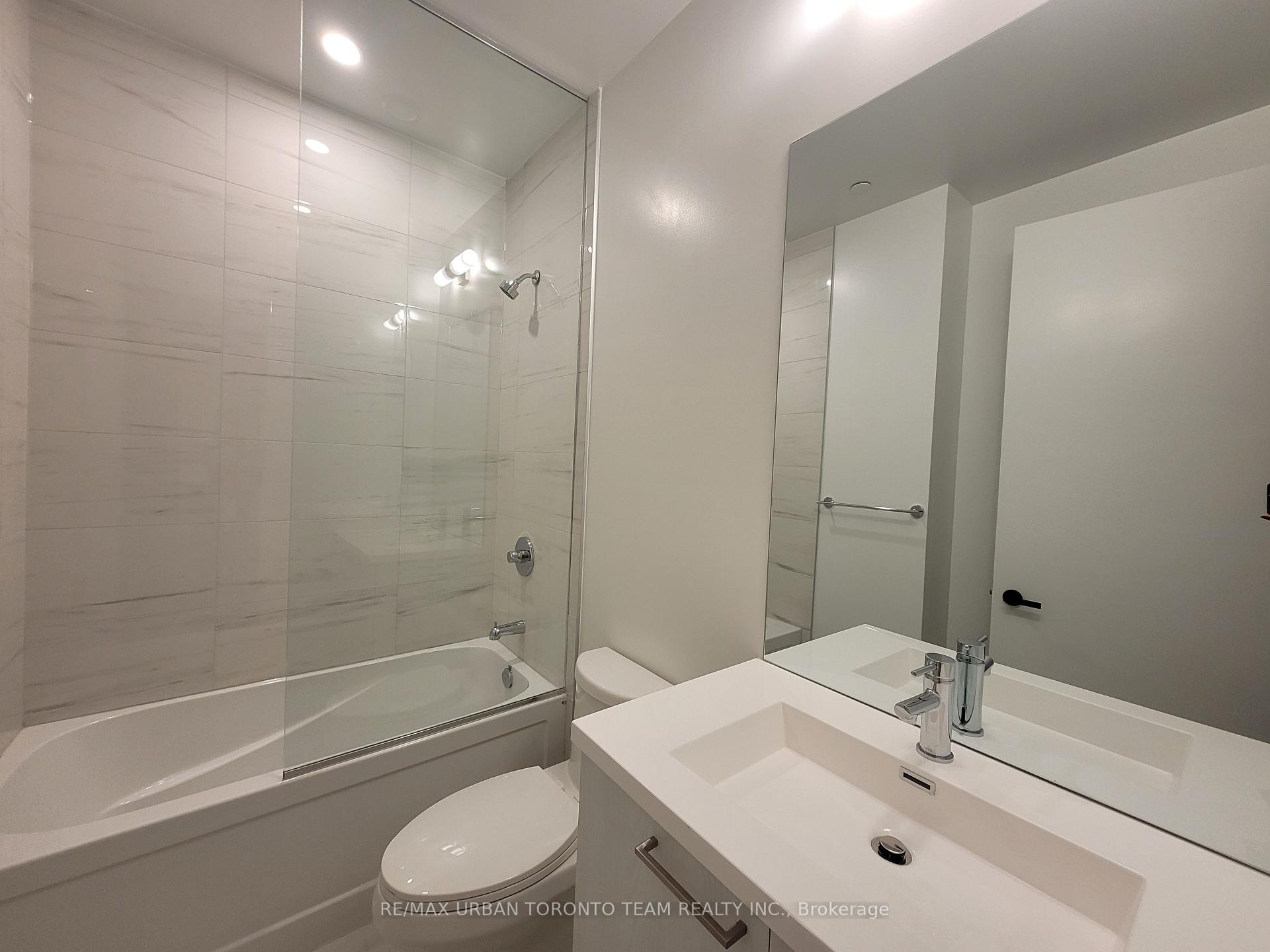 Photo 5 of Unit 817, 195 Commerce Street, Vaughan, Vaughan Corporate Centre — HOMEH