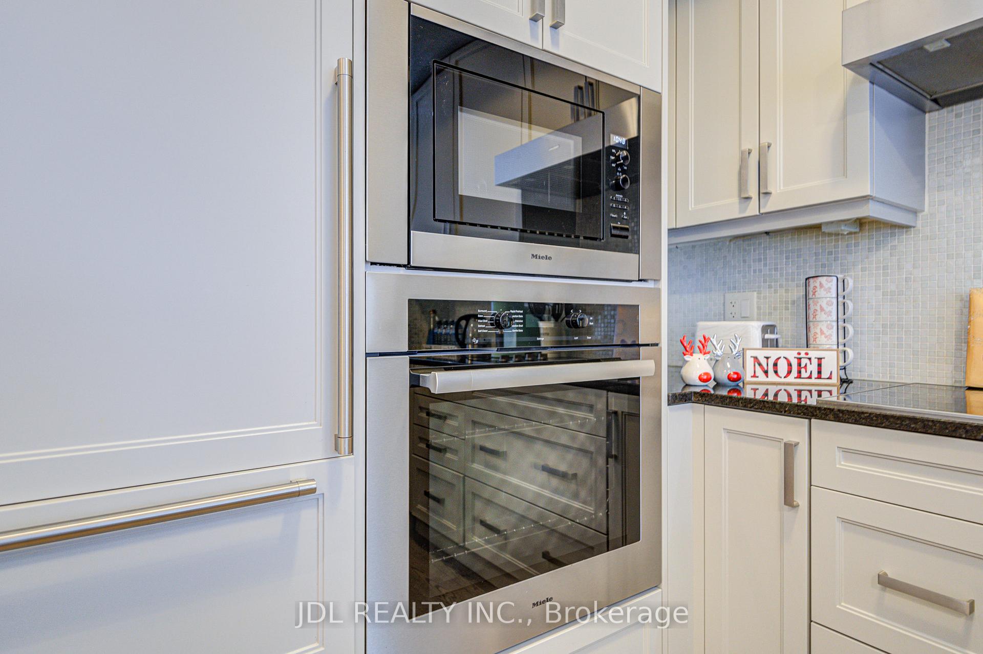 Photo 15 of Unit 202, 20 Fred Varley Drive, Markham, Unionville — HOMEH