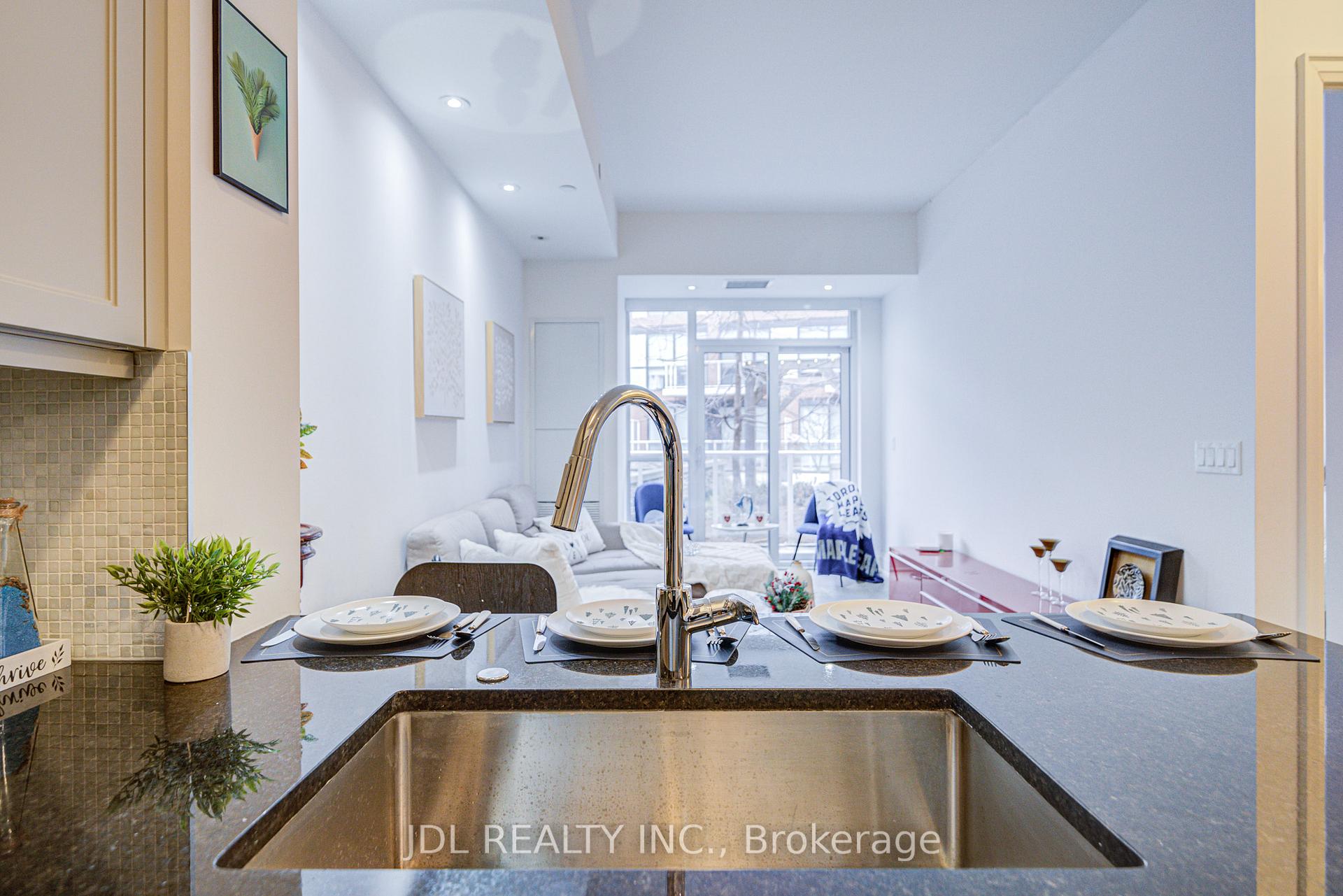 Photo 16 of Unit 202, 20 Fred Varley Drive, Markham, Unionville — HOMEH