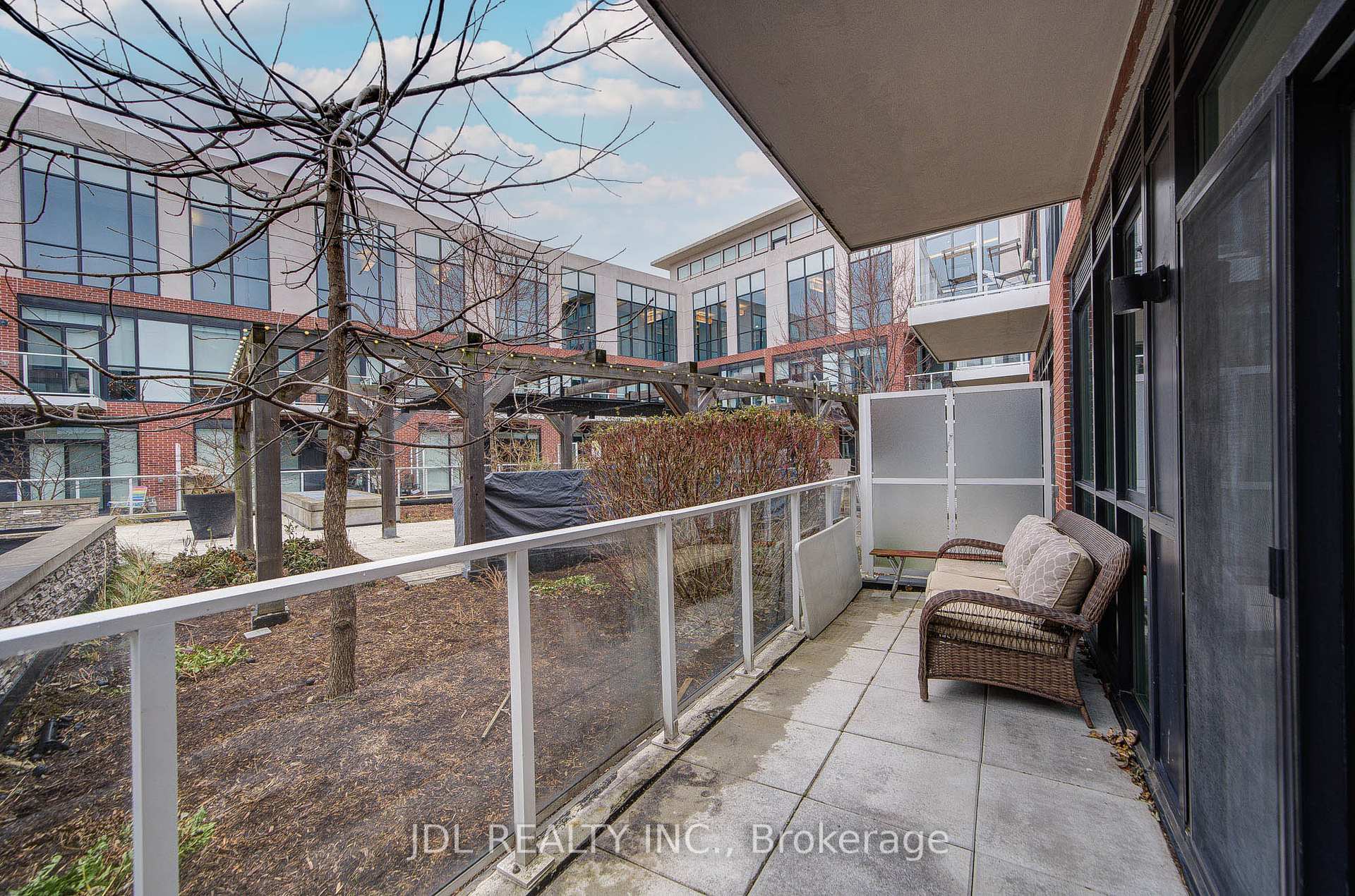 Photo 32 of Unit 202, 20 Fred Varley Drive, Markham, Unionville — HOMEH