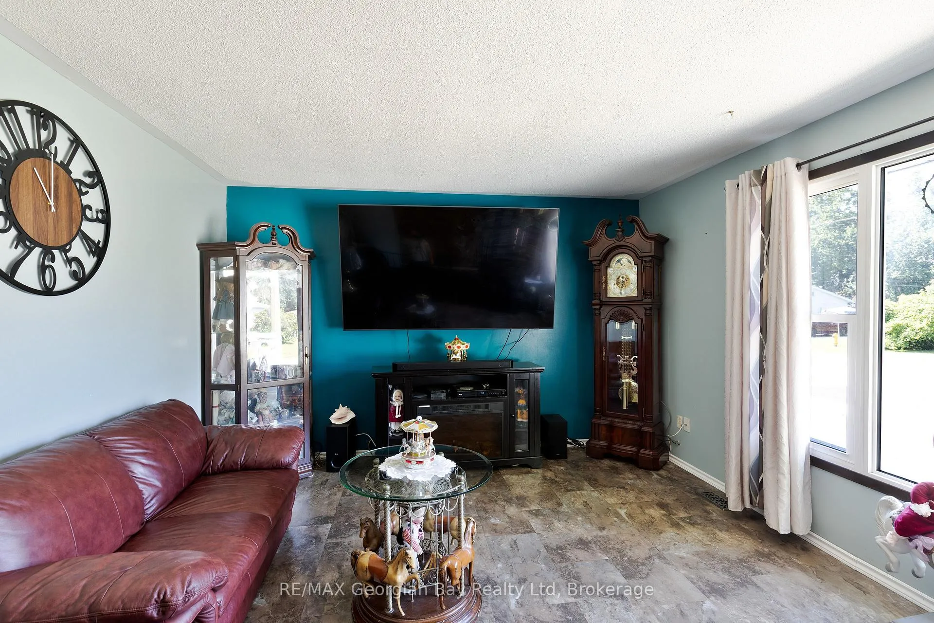 Photo 5 of 739 Simcoe Avenue, Tay, Port McNicoll — HOMEH