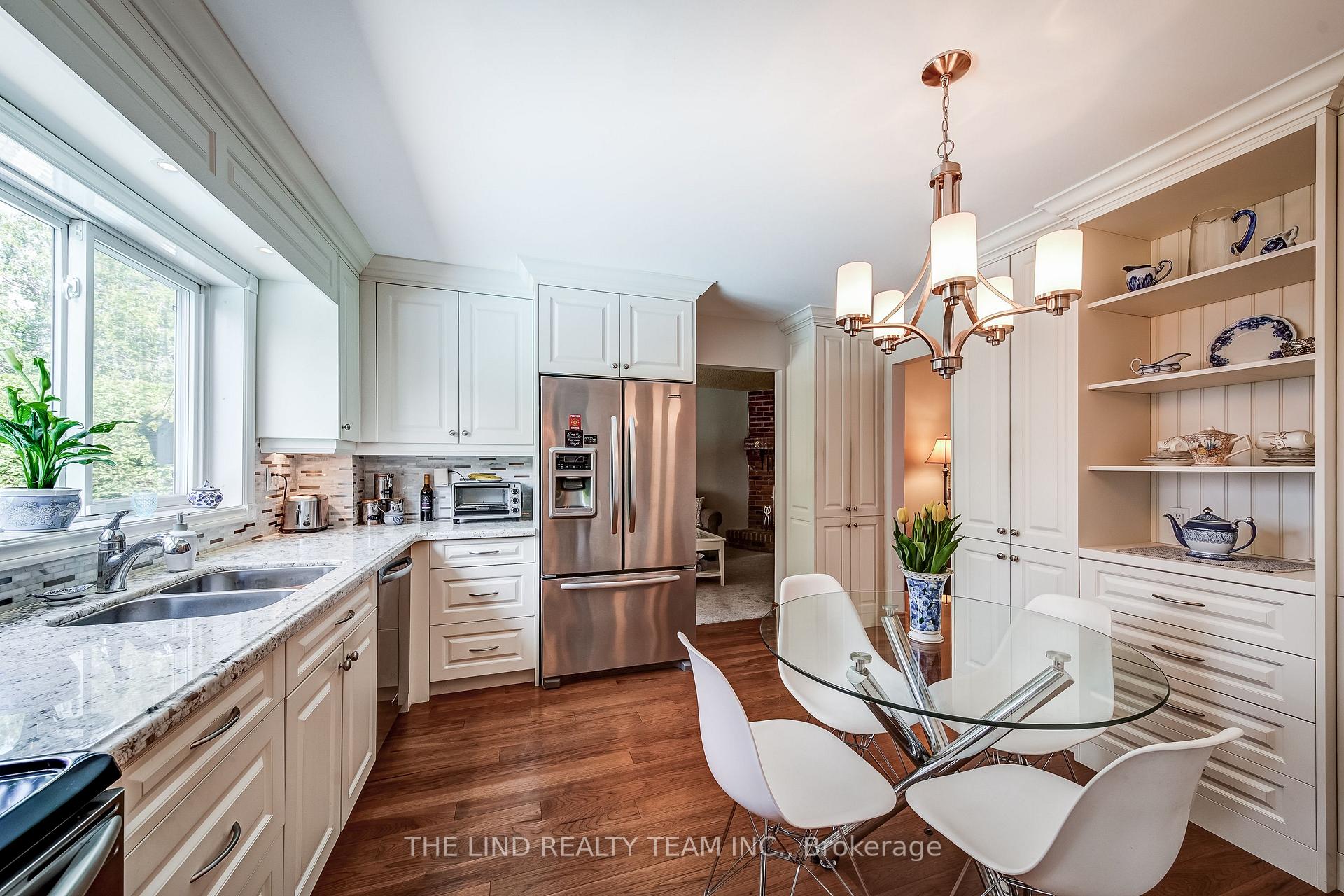 Photo 8 of 175 Walton Drive, Aurora, Aurora Village — HOMEH