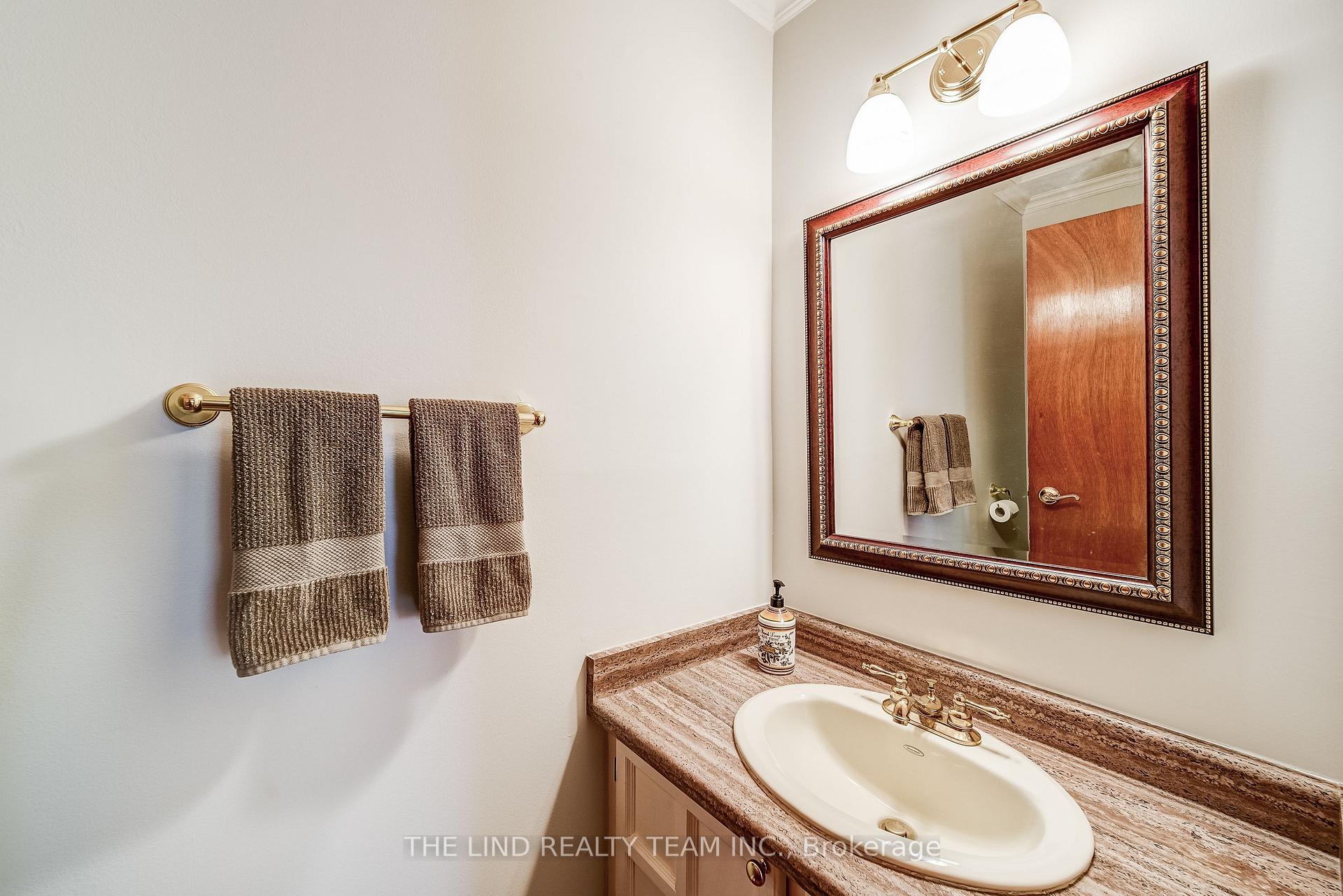 Photo 10 of 175 Walton Drive, Aurora, Aurora Village — HOMEH