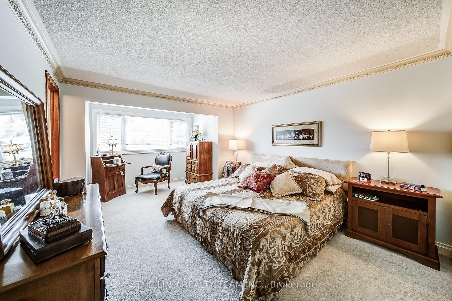 Photo 20 of 175 Walton Drive, Aurora, Aurora Village — HOMEH