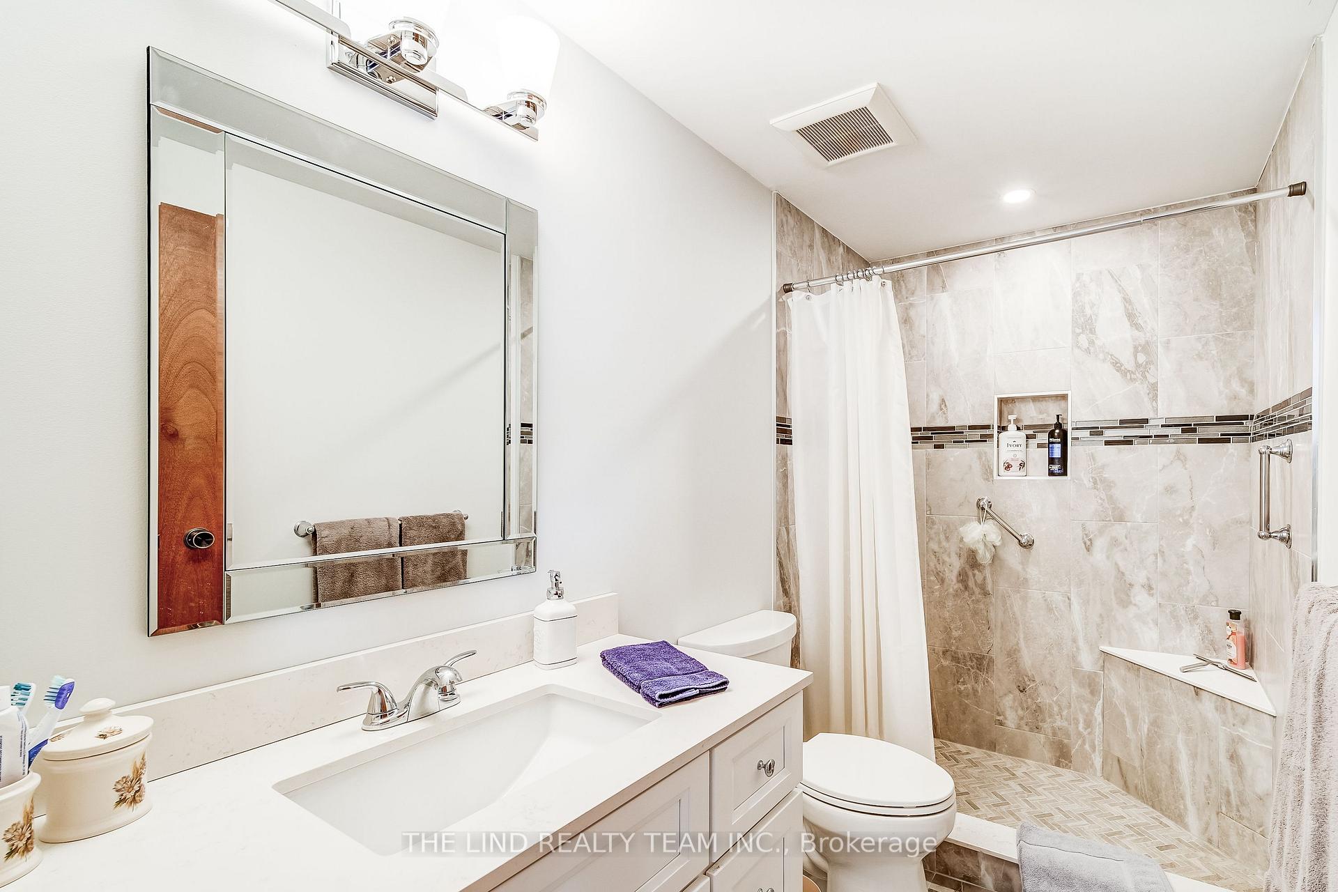 Photo 22 of 175 Walton Drive, Aurora, Aurora Village — HOMEH