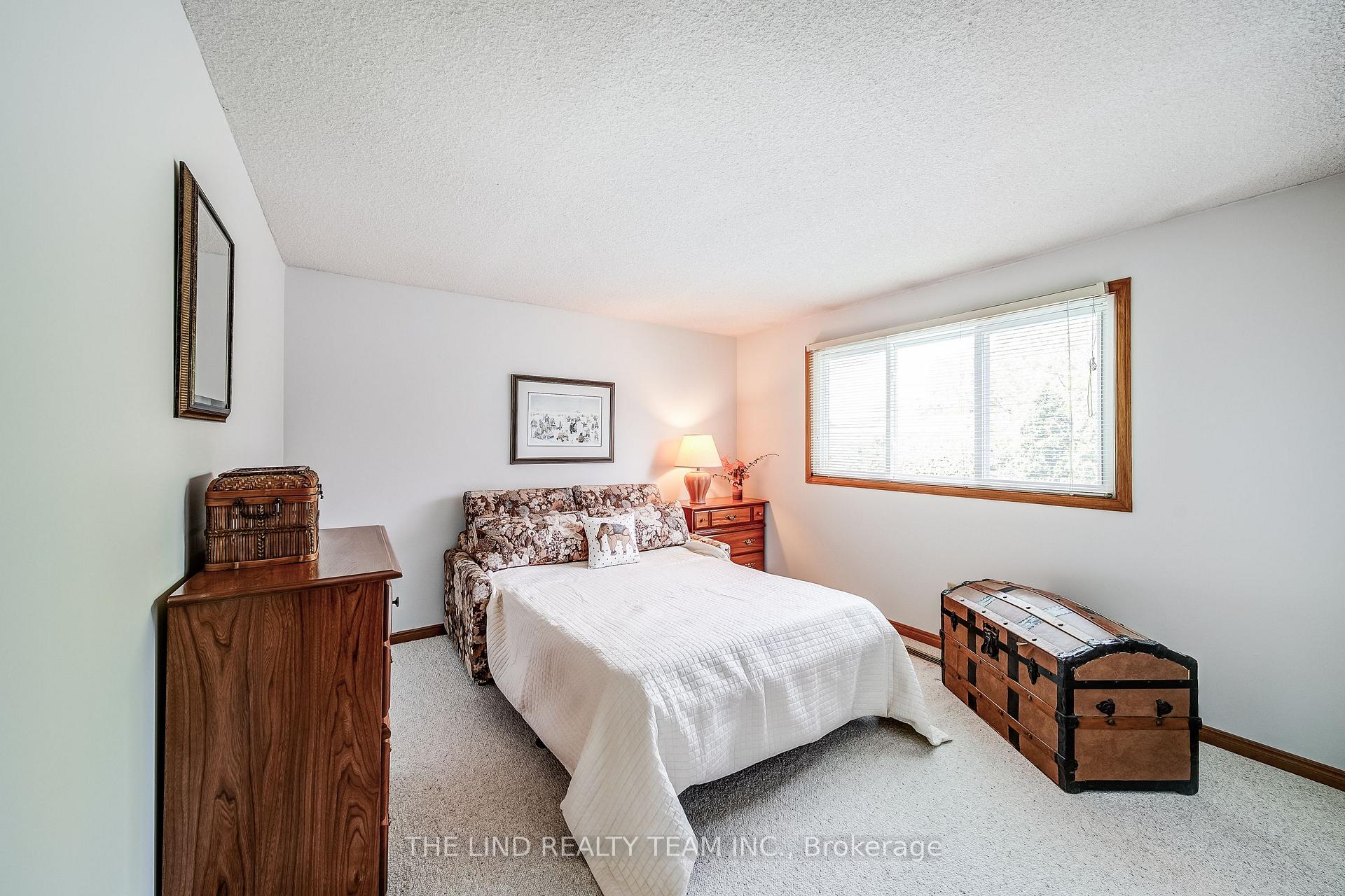 Photo 24 of 175 Walton Drive, Aurora, Aurora Village — HOMEH