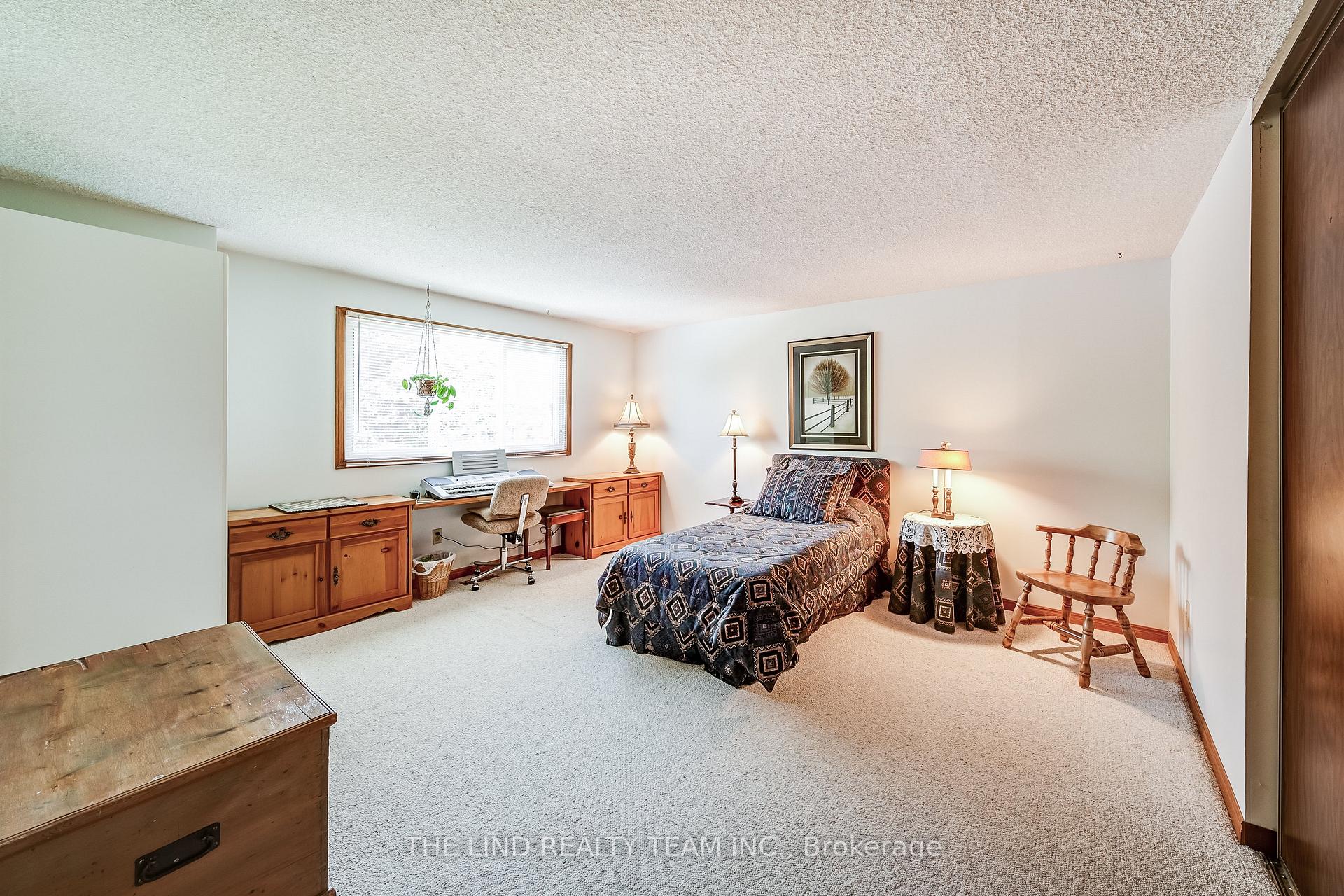 Photo 25 of 175 Walton Drive, Aurora, Aurora Village — HOMEH