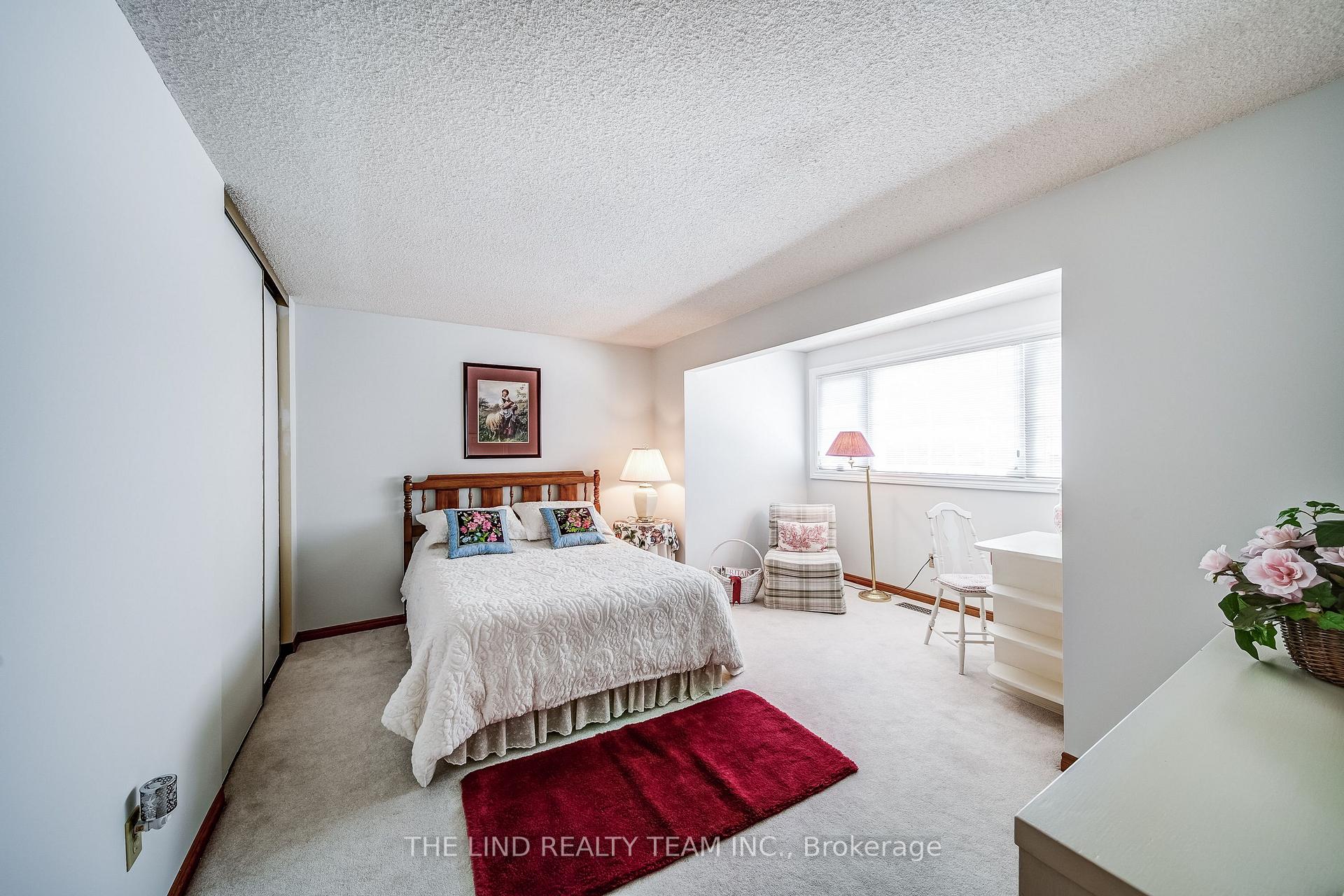 Photo 31 of 175 Walton Drive, Aurora, Aurora Village — HOMEH