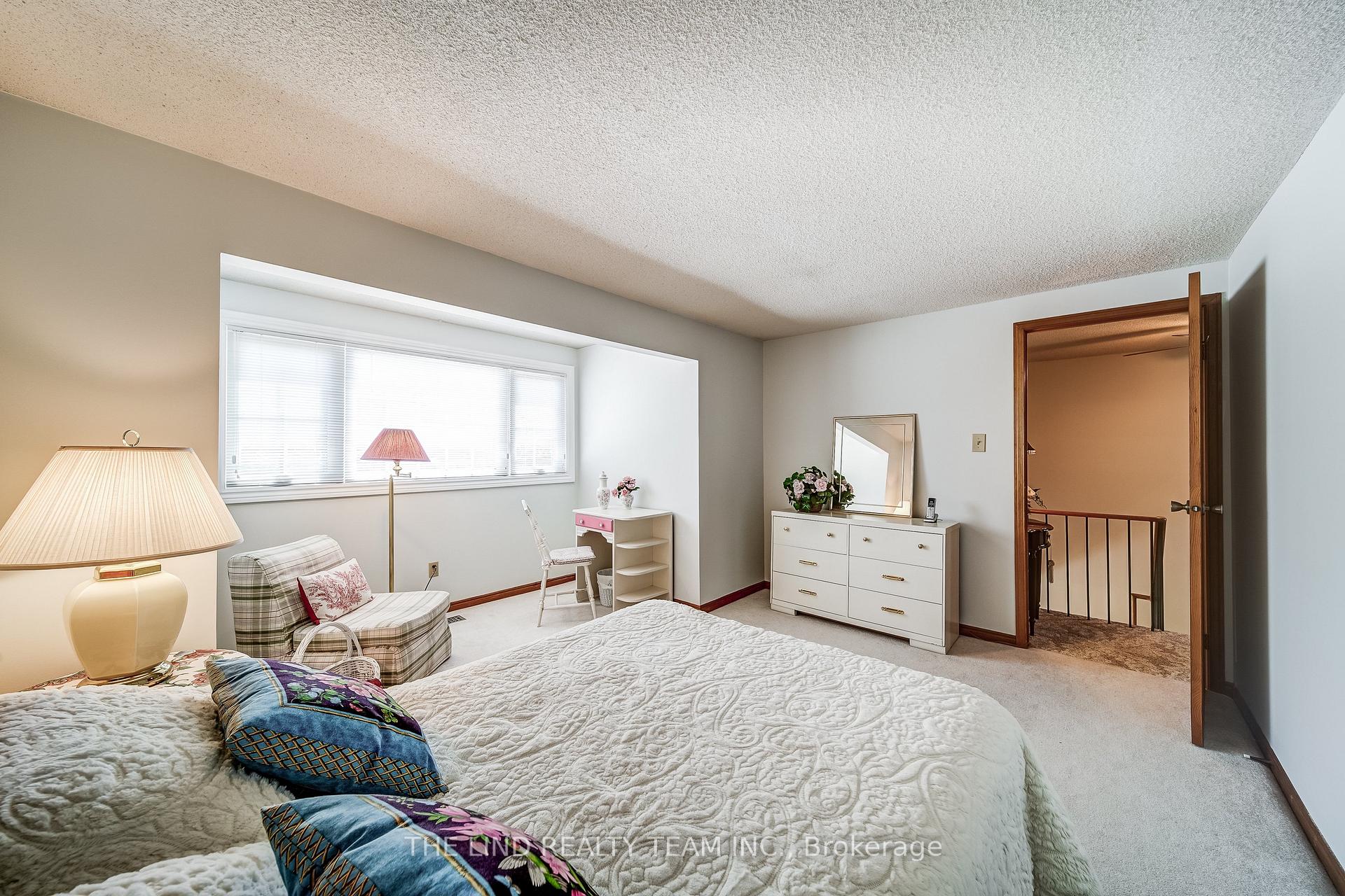 Photo 30 of 175 Walton Drive, Aurora, Aurora Village — HOMEH