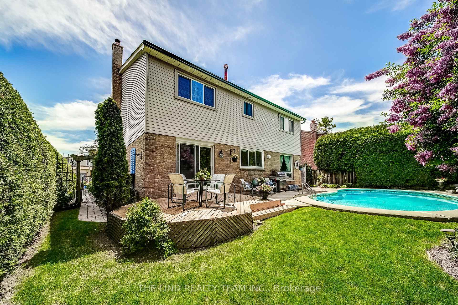 Photo 40 of 175 Walton Drive, Aurora, Aurora Village — HOMEH