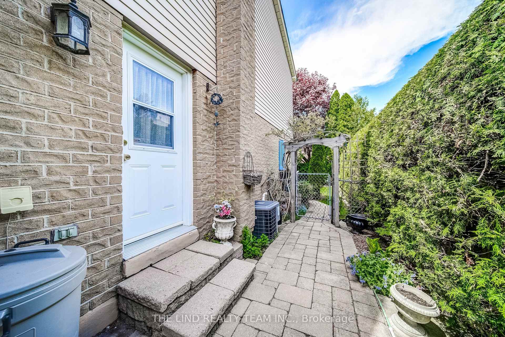 Photo 50 of 175 Walton Drive, Aurora, Aurora Village — HOMEH