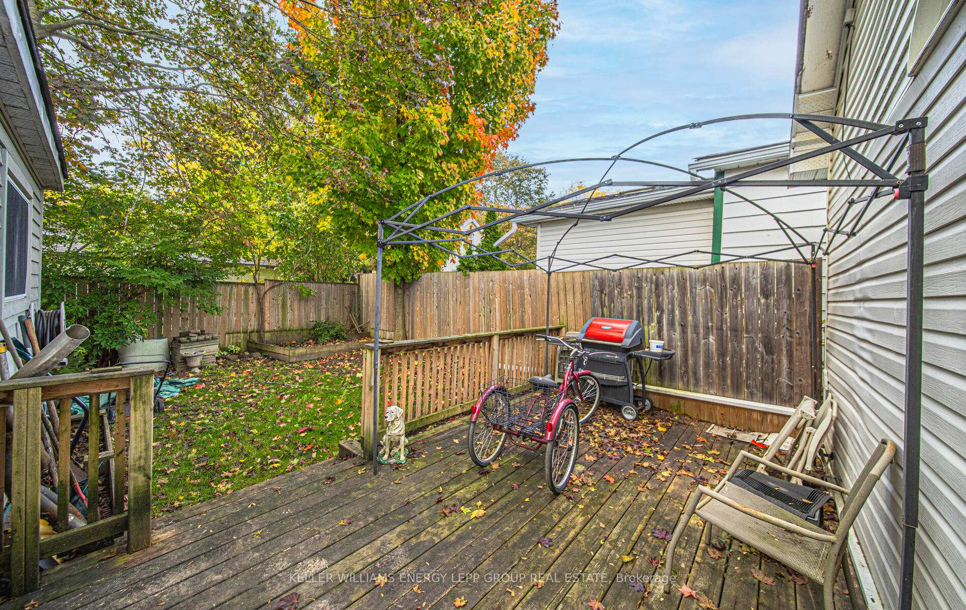Photo 3 of 61 Wellington Street, Clarington, Bowmanville — HOMEH