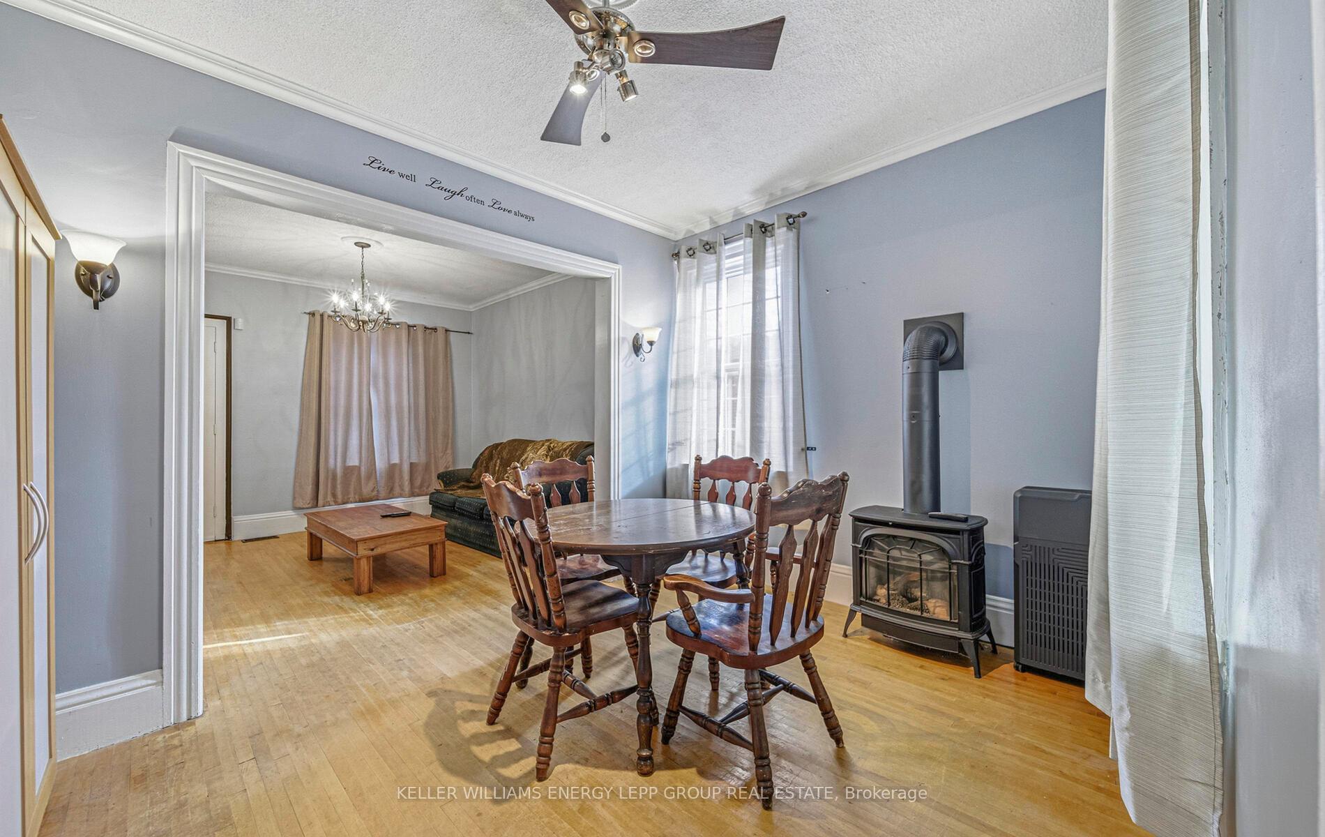 Photo 8 of 61 Wellington Street, Clarington, Bowmanville — HOMEH