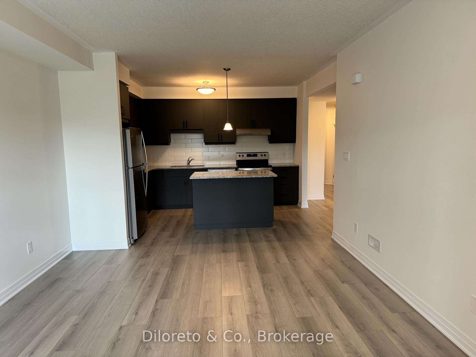 Photo 3 of Unit 45, 142 Foamflower Place, Waterloo, Columbia Forest/Clair Hills — HOMEH