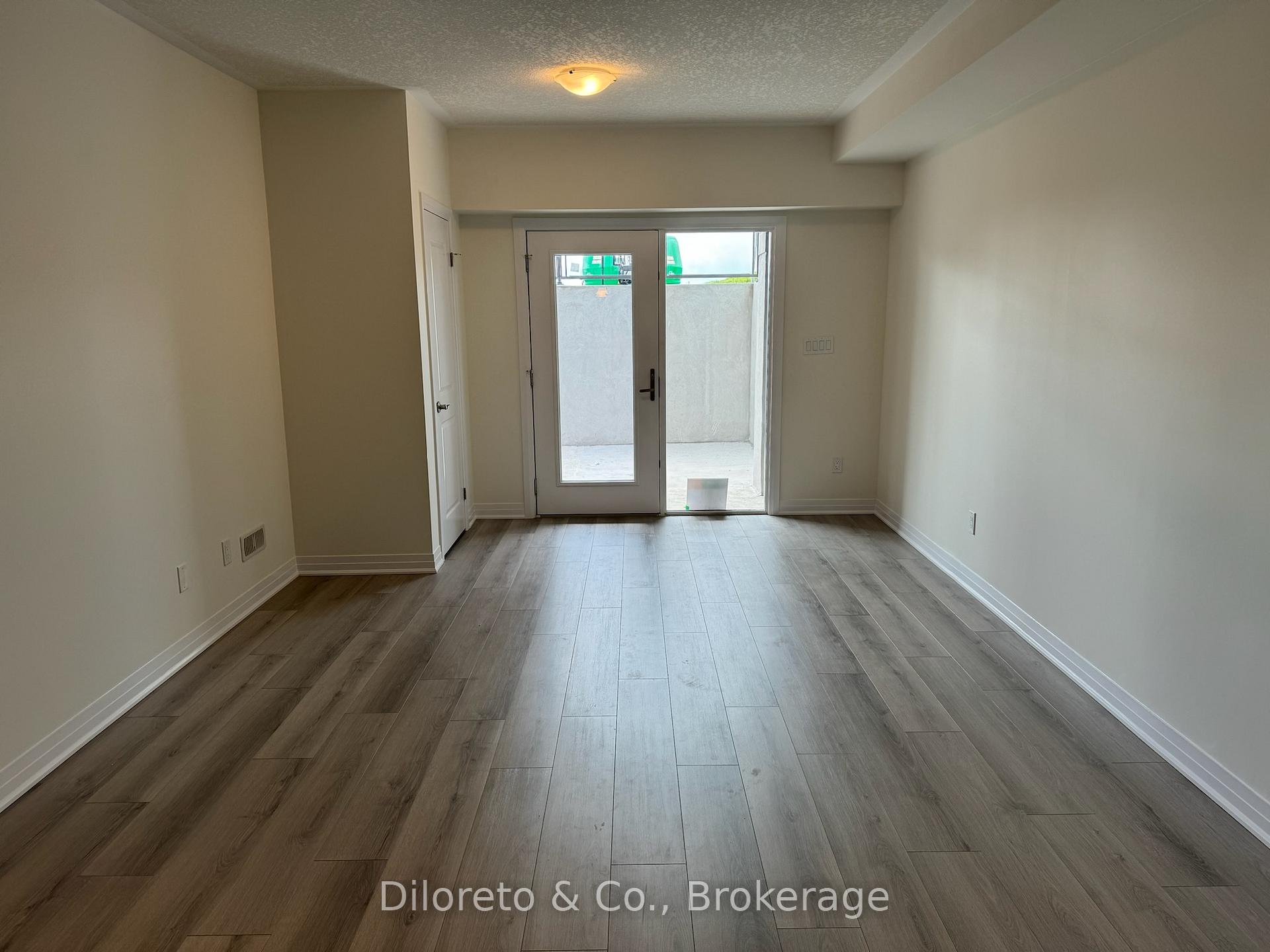 Photo 4 of Unit 45, 142 Foamflower Place, Waterloo, Columbia Forest/Clair Hills — HOMEH