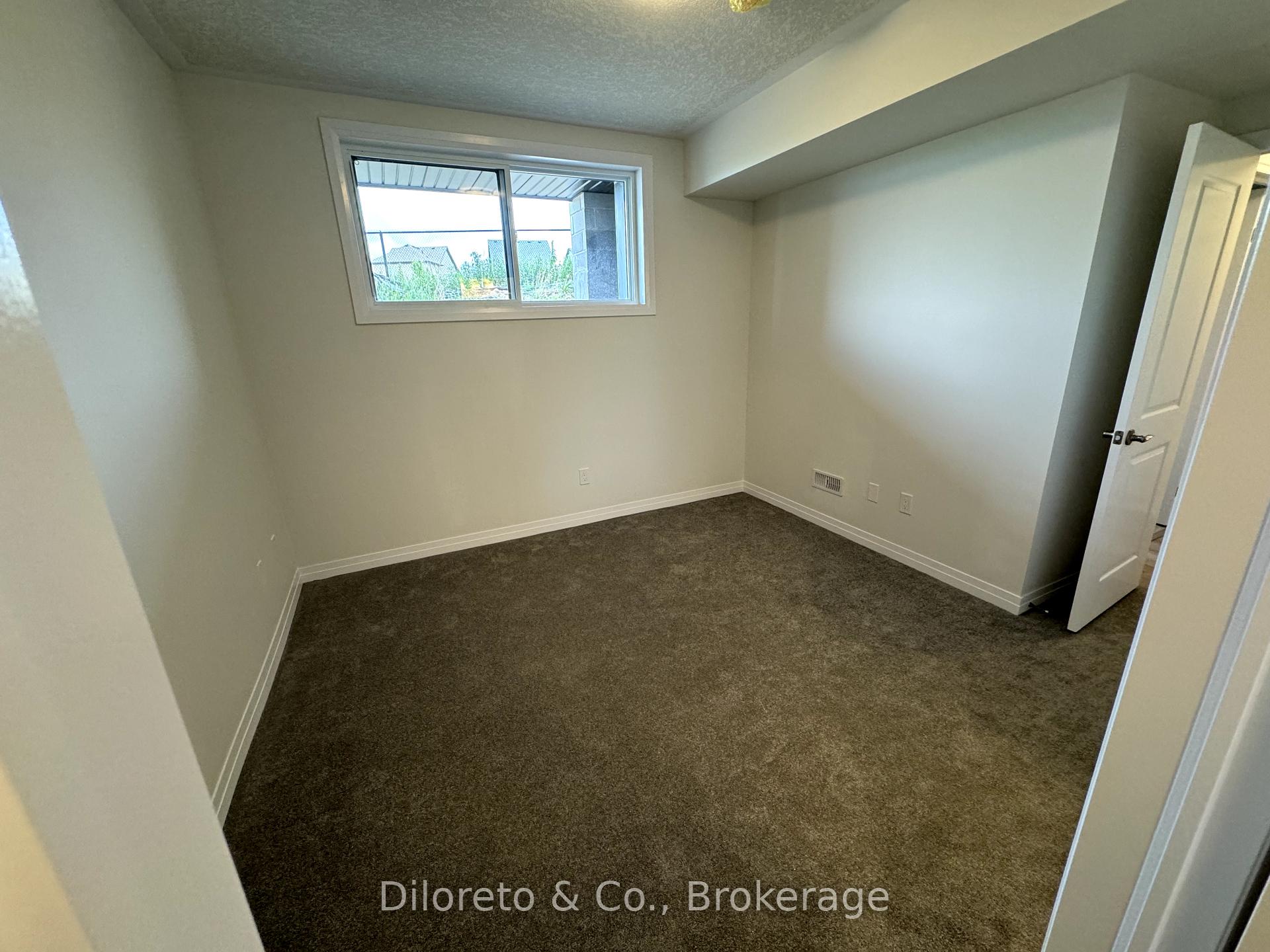 Photo 9 of Unit 45, 142 Foamflower Place, Waterloo, Columbia Forest/Clair Hills — HOMEH