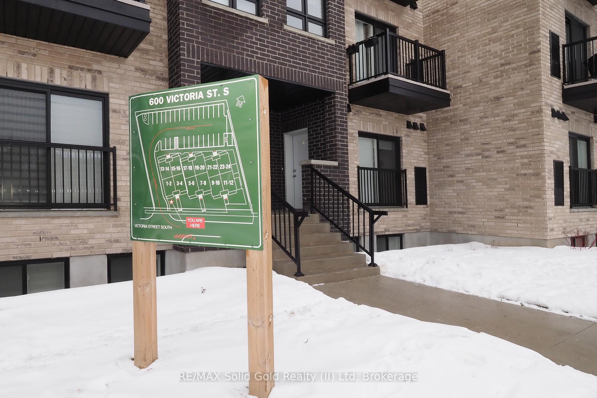 Photo 1 of Unit 3, 600 Victoria Street S, Kitchener — HOMEH