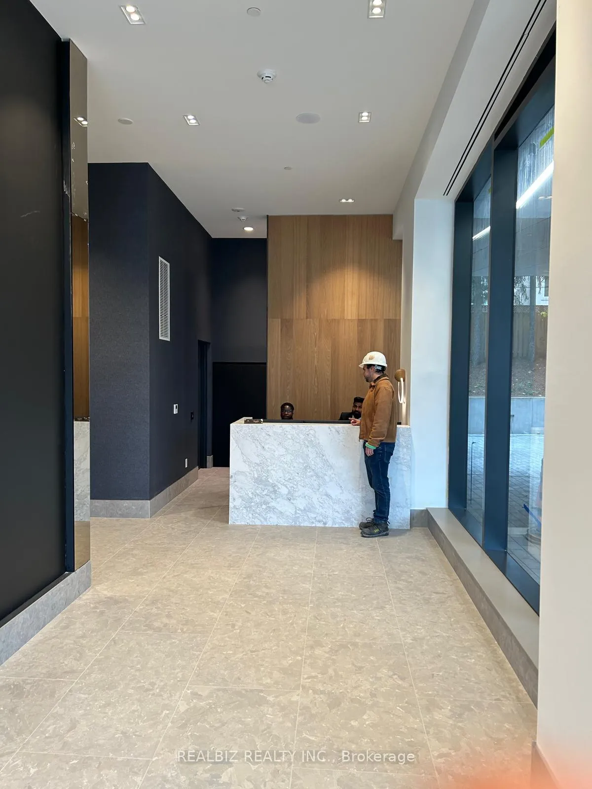 Photo 2 of Unit 310, 1720 Bayview Avenue, Toronto, Mount Pleasant East — HOMEH