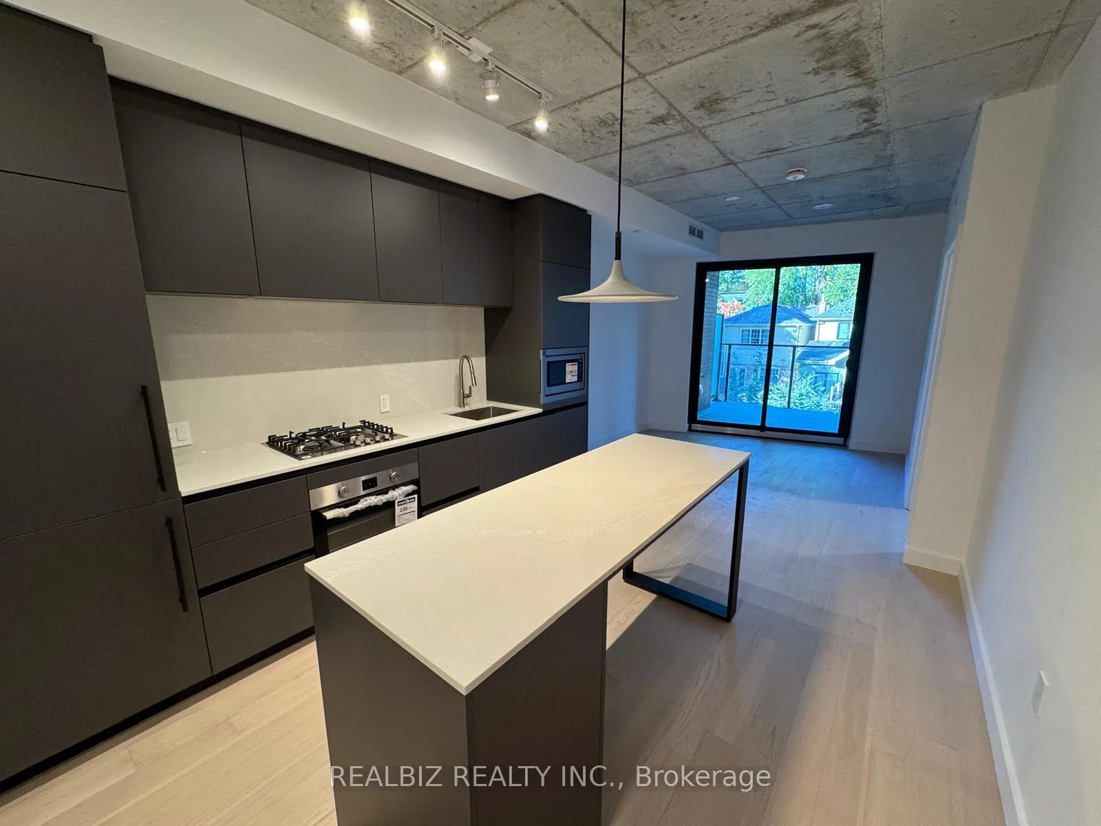 Photo 4 of Unit 310, 1720 Bayview Avenue, Toronto, Mount Pleasant East — HOMEH