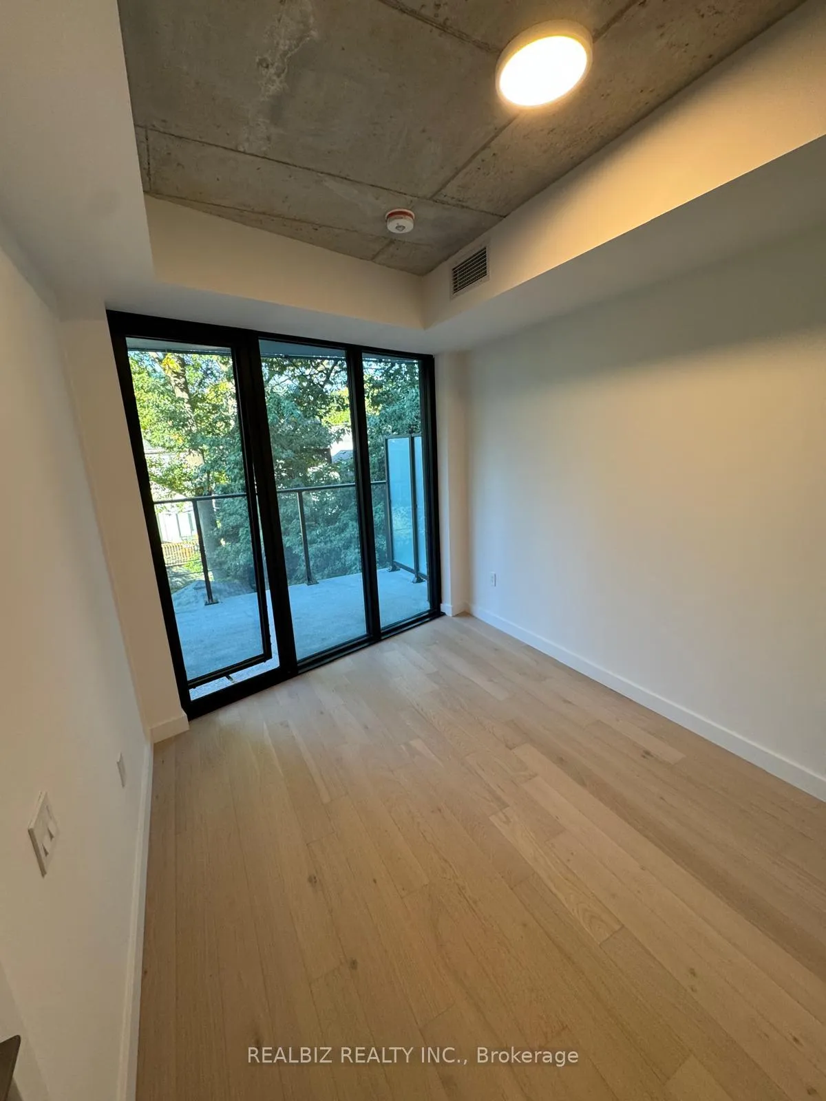 Photo 5 of Unit 310, 1720 Bayview Avenue, Toronto, Mount Pleasant East — HOMEH