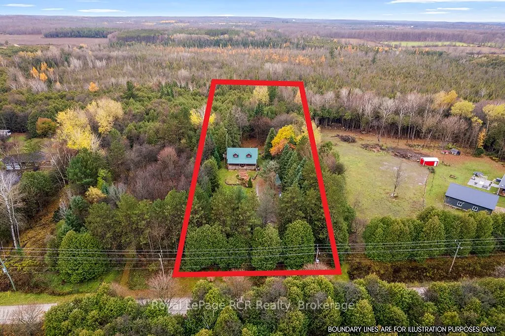 Photo 3 of 132 Crawford Road, Chatsworth — HOMEH