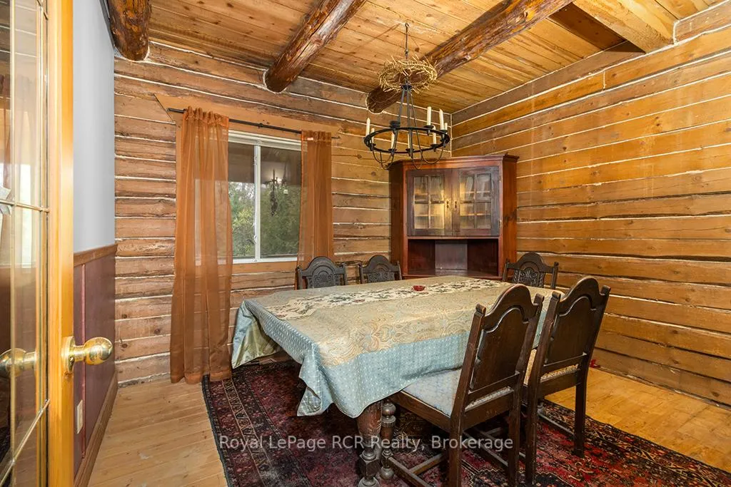 Photo 21 of 132 Crawford Road, Chatsworth — HOMEH