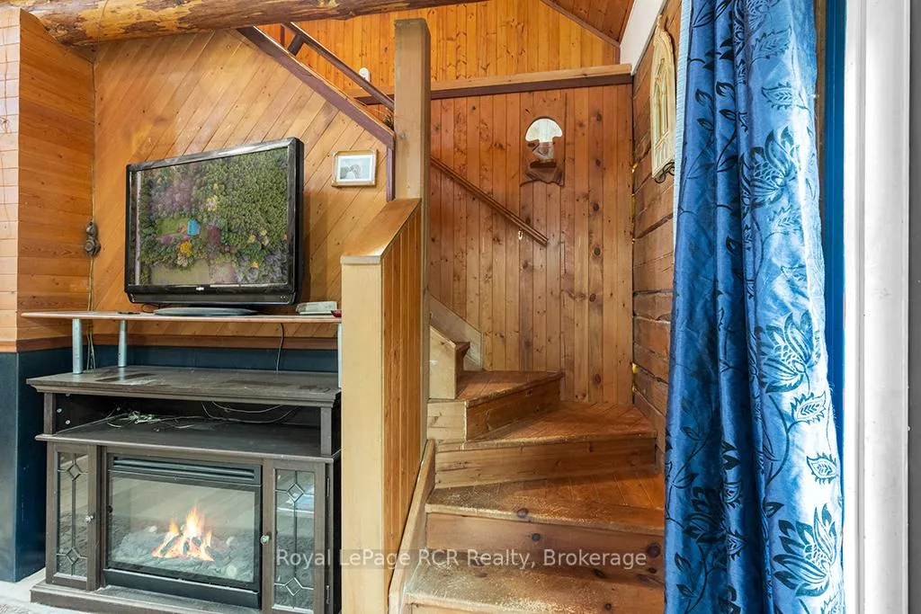 Photo 27 of 132 Crawford Road, Chatsworth — HOMEH