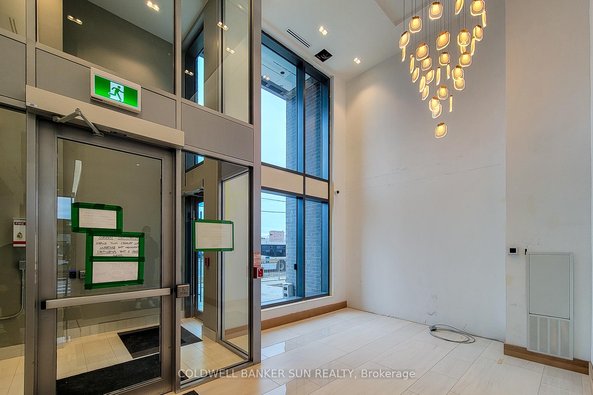 Photo 5 of Unit 910, 2782 Barton Street E, Hamilton, Riverdale — HOMEH