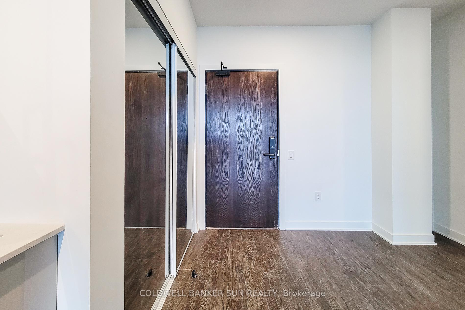 Photo 9 of Unit 910, 2782 Barton Street E, Hamilton, Riverdale — HOMEH
