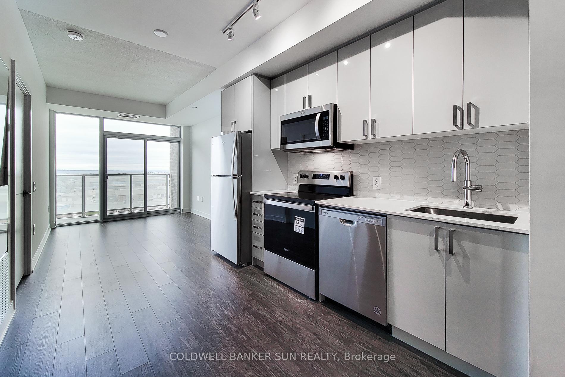 Photo 12 of Unit 910, 2782 Barton Street E, Hamilton, Riverdale — HOMEH