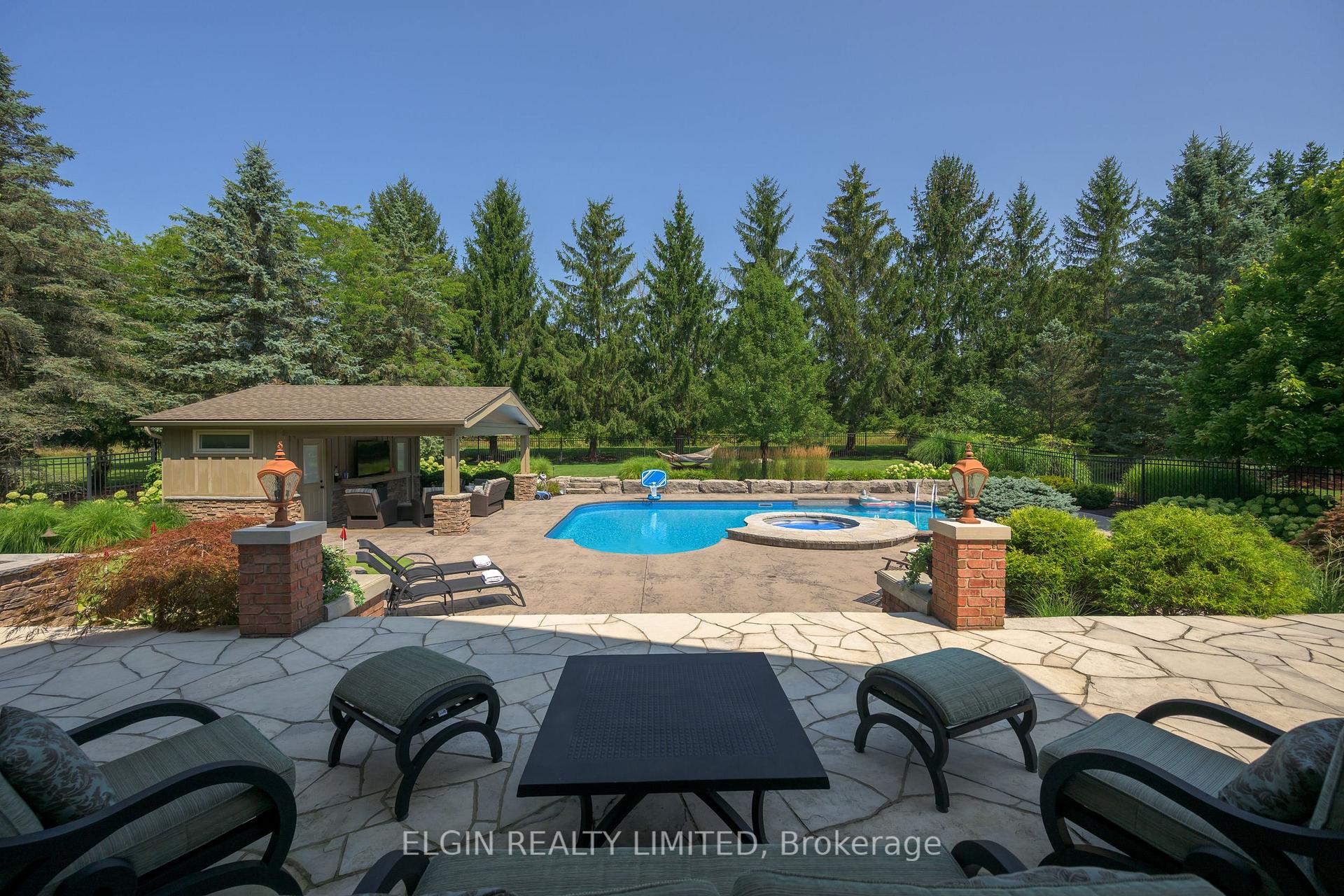 Photo 8 of 42672 Meadow Wood Lane, Central Elgin, Rural Central Elgin — HOMEH