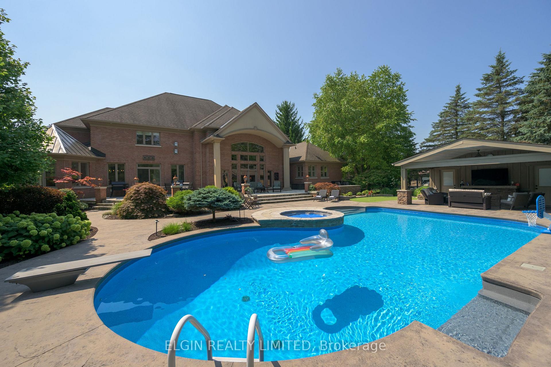 Photo 11 of 42672 Meadow Wood Lane, Central Elgin, Rural Central Elgin — HOMEH