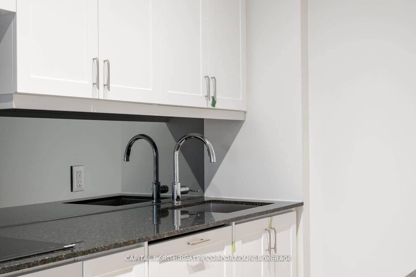 Photo 8 of Unit 505, 9075 Jane Street, Vaughan, Concord — HOMEH