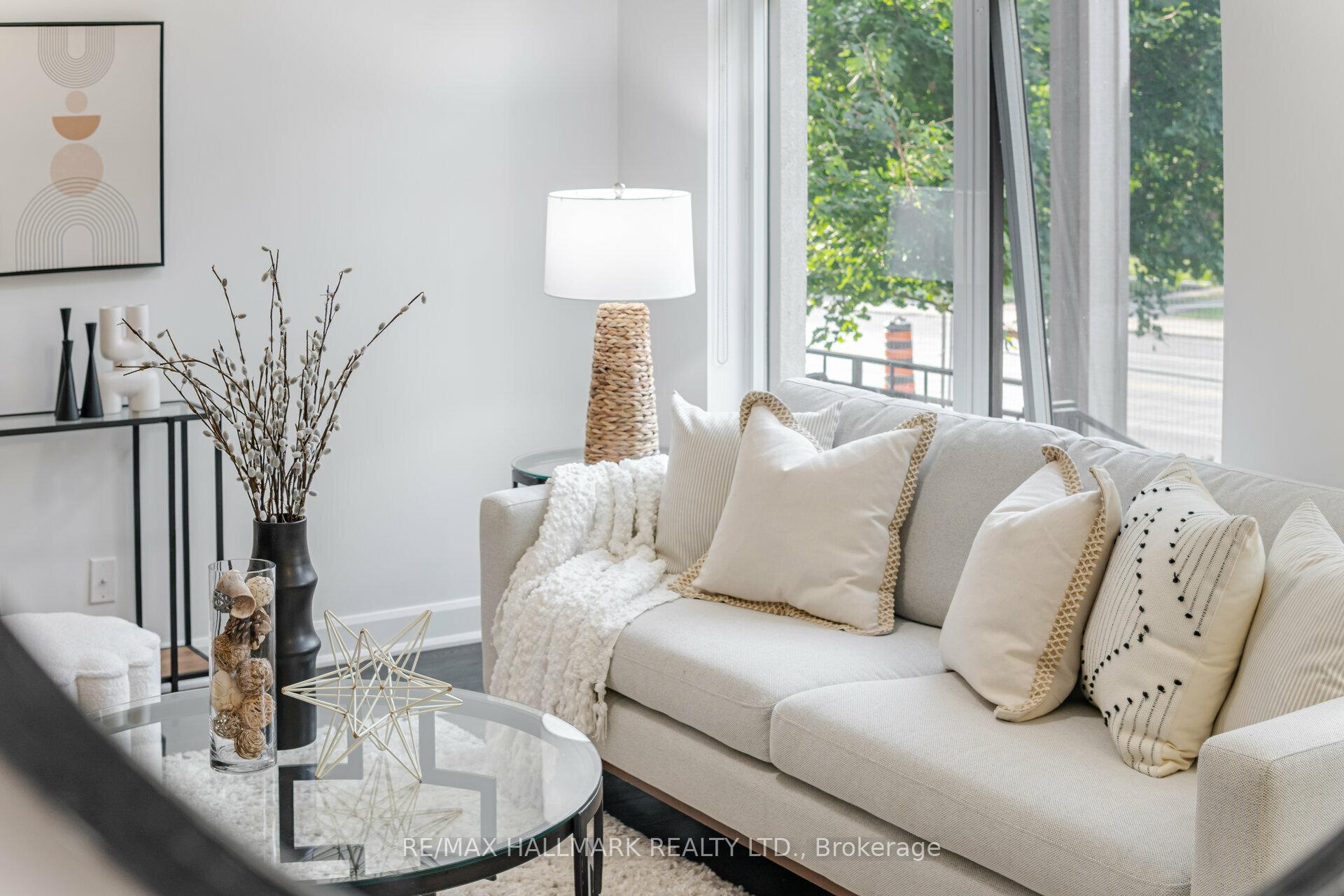 Photo 9 of Unit 104, 580 Kingston Road, Toronto, The Beaches — HOMEH