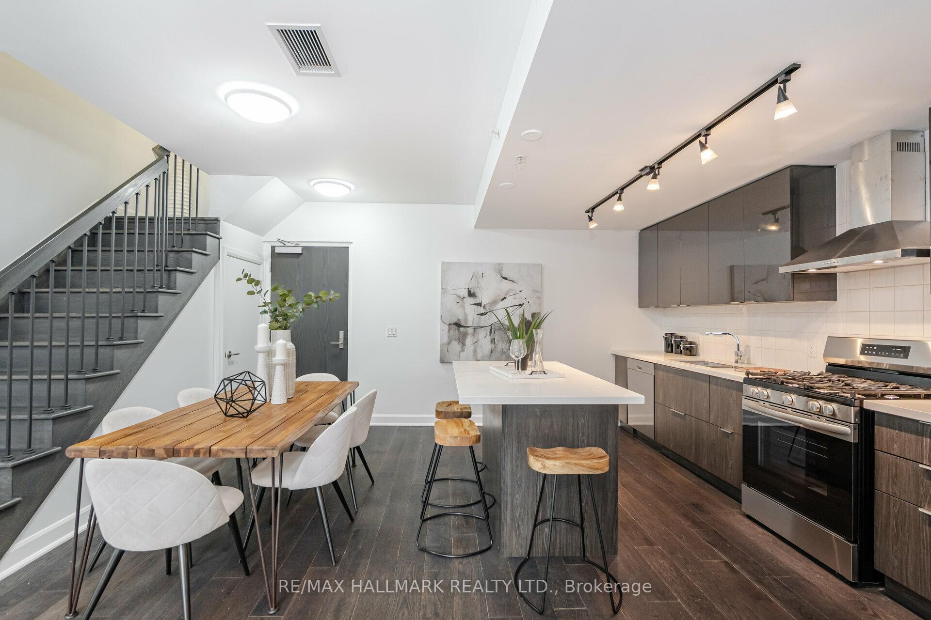 Photo 11 of Unit 104, 580 Kingston Road, Toronto, The Beaches — HOMEH