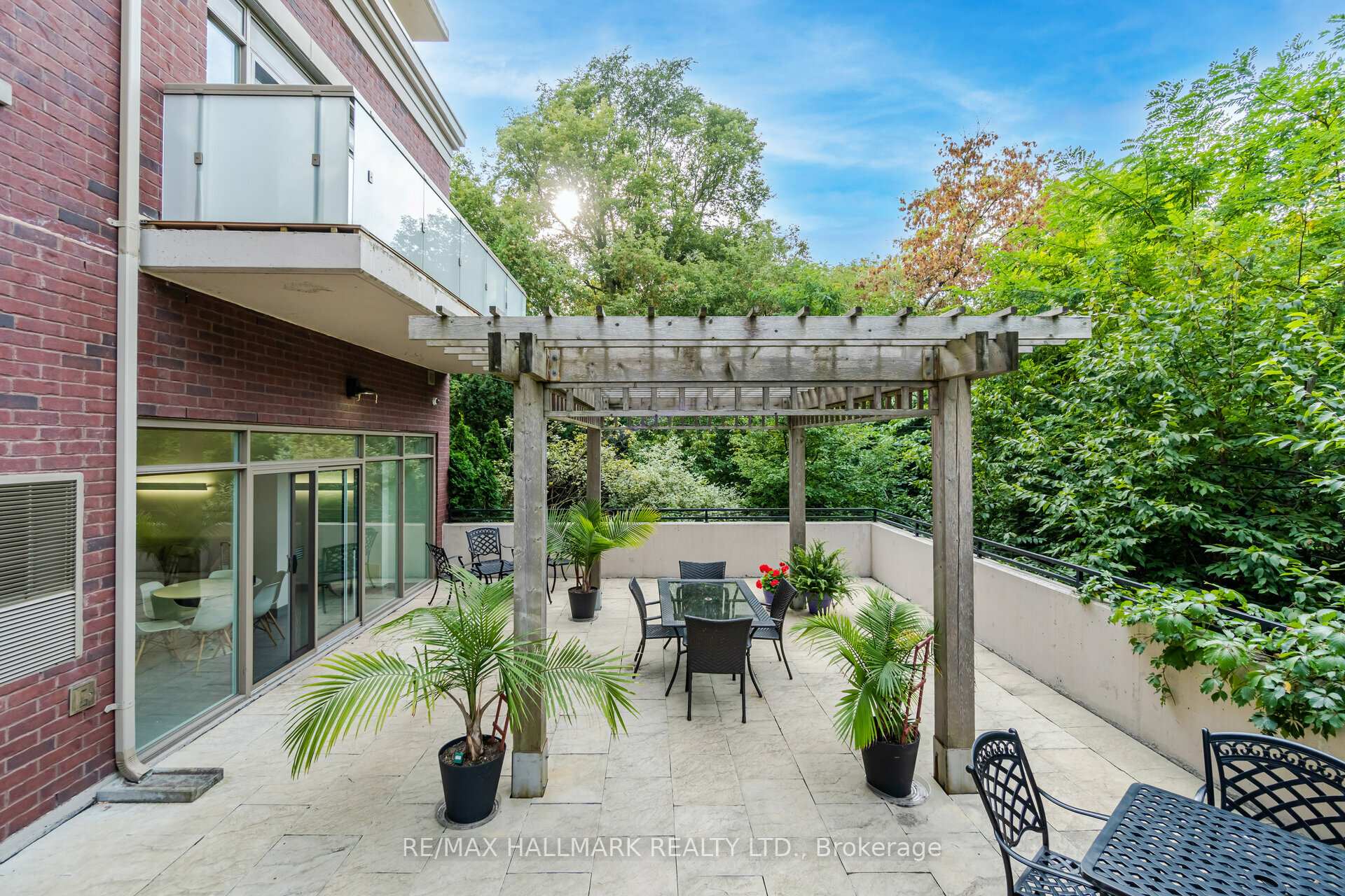 Photo 36 of Unit 104, 580 Kingston Road, Toronto, The Beaches — HOMEH