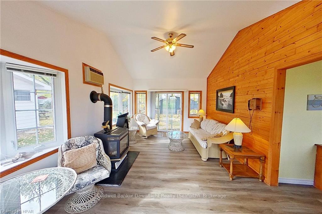 Photo 11 of 71207 Finnigan Road, Bluewater, Hay — HOMEH