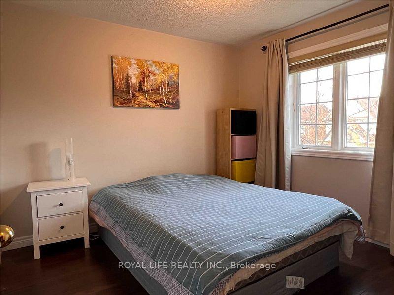 Photo 14 of 61 Steckley Street, Aurora, Bayview Wellington — HOMEH